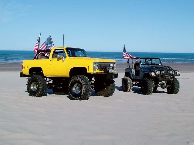 131_0602_05_z1978_gmc_jimmy_1999_jeep_wr-1.jpg